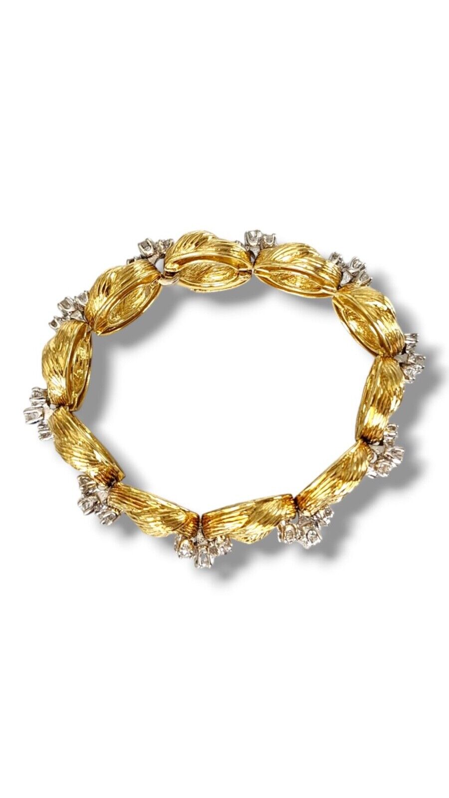 Amazing  18k Gold & 8.0 Ct Natural Diamond Bracelet  45 Grams