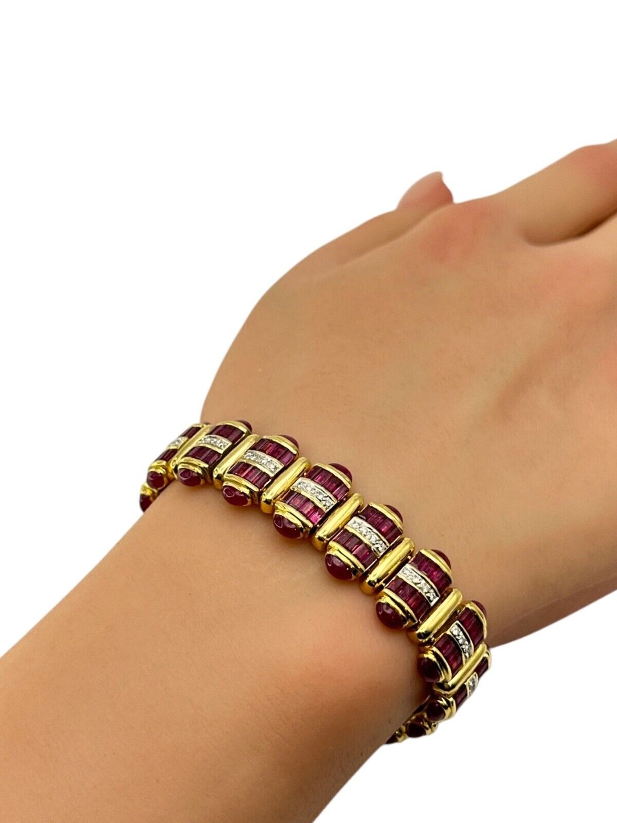 Amazing Vintage 18K Gold Bracelet with Diamonds and Rubies 17.0 Carats