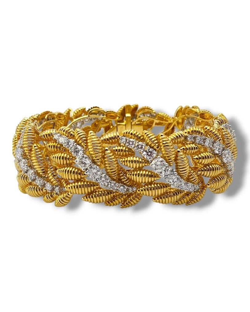 Vintage 18K Gold Bracelet with Diamonds