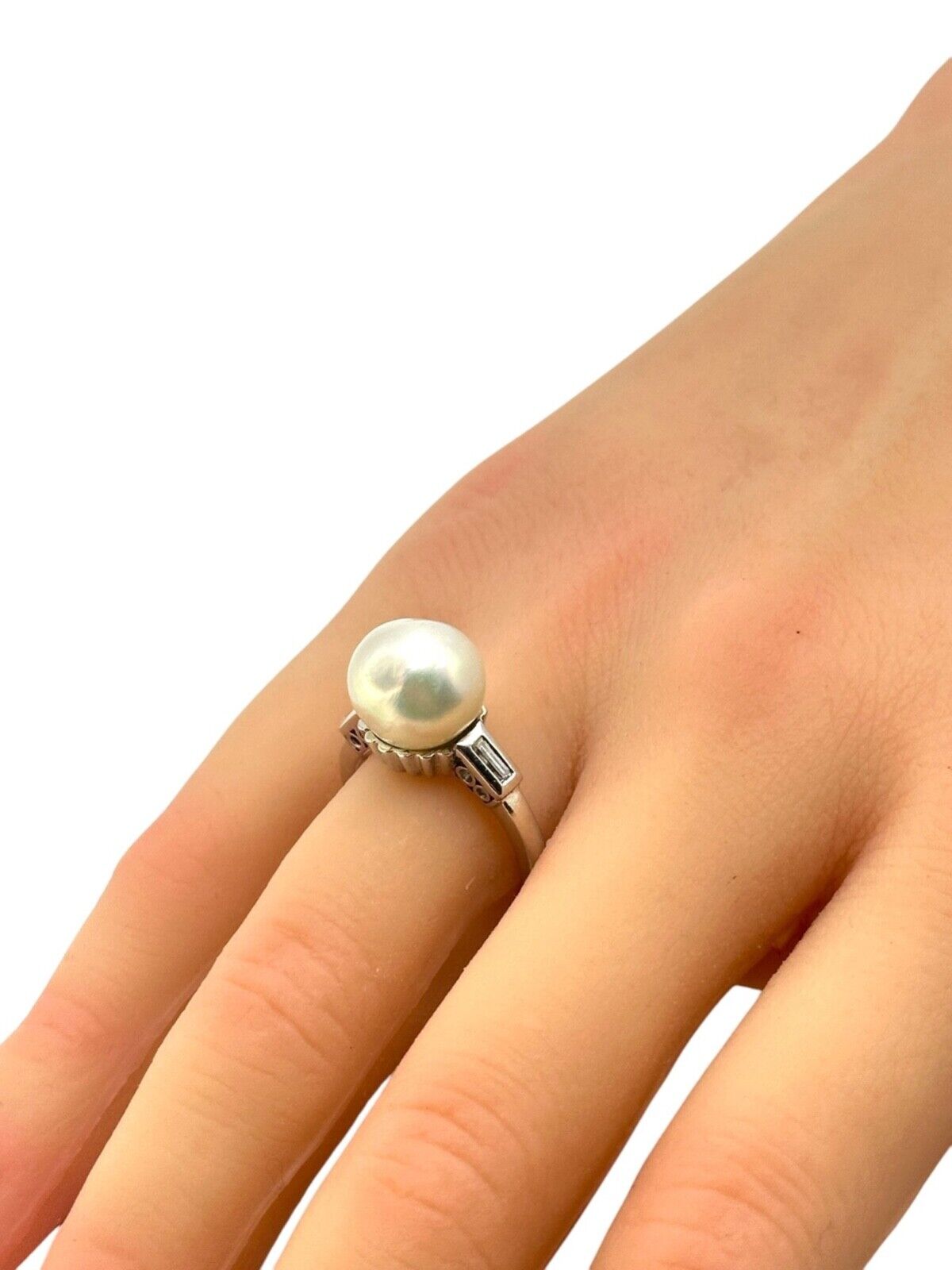 Gorgeous Platinum  Vintage Ring with a Large Pearl and 2 Surrounding Diamonds