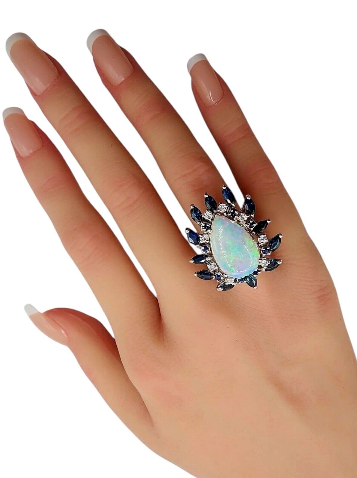 Amazing Gold, Diamond  and large Opal Women's Ring