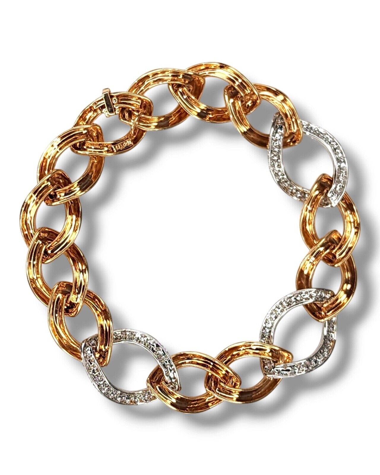 Beautiful 18k Gold & Diamond Bracelet. 1.50 Carats