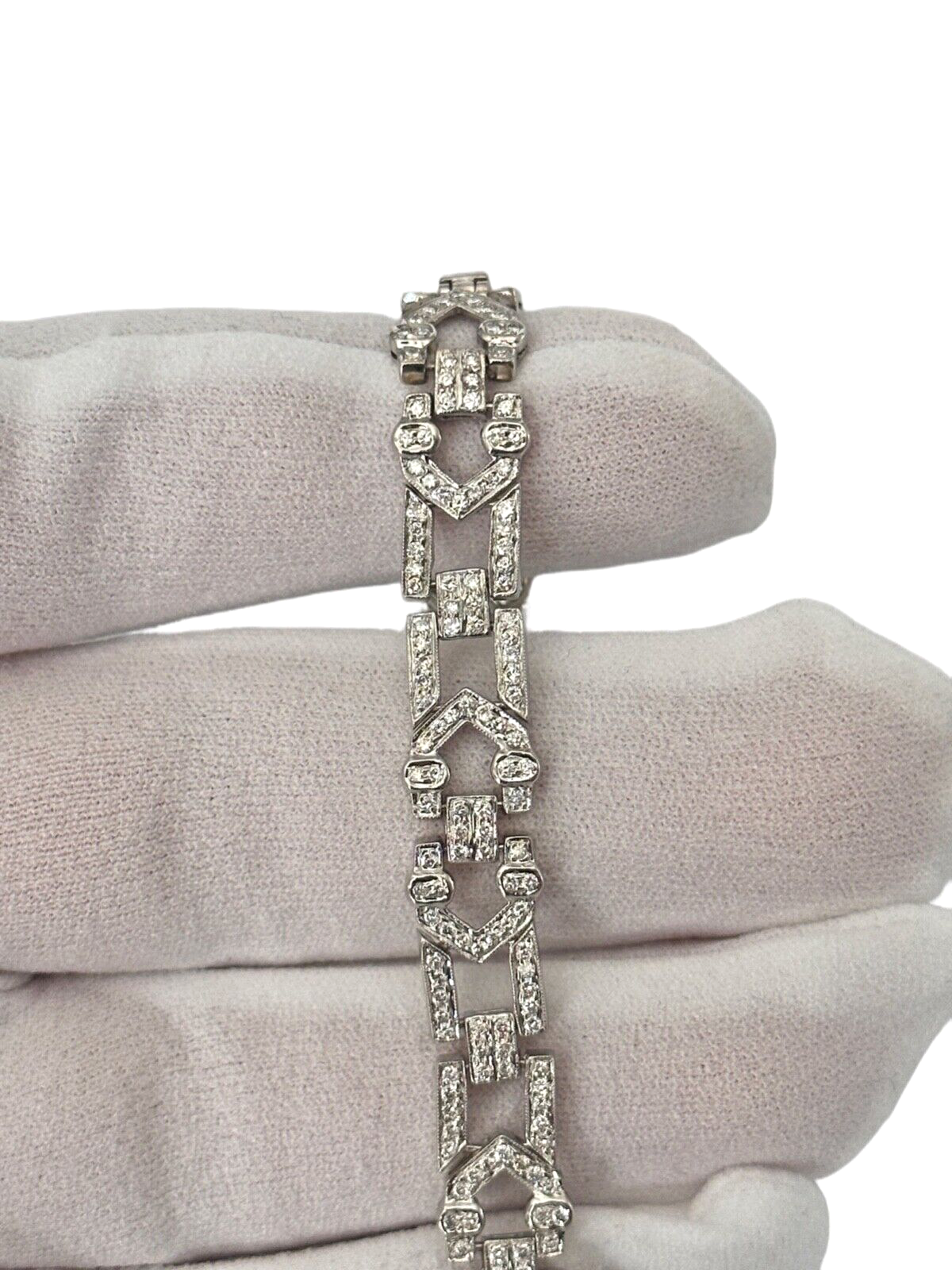 Beautiful 18K White Gold & Diamonds Bracelet