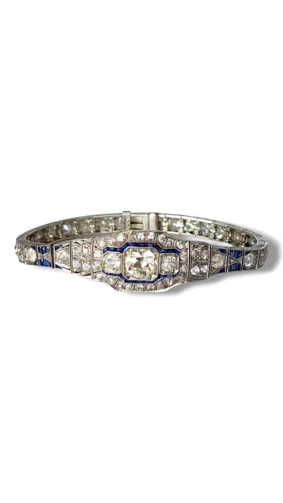 Gorgeous Rare Art Deco Platinum 6.39 Carats Diamond Bracelet Circa 1930