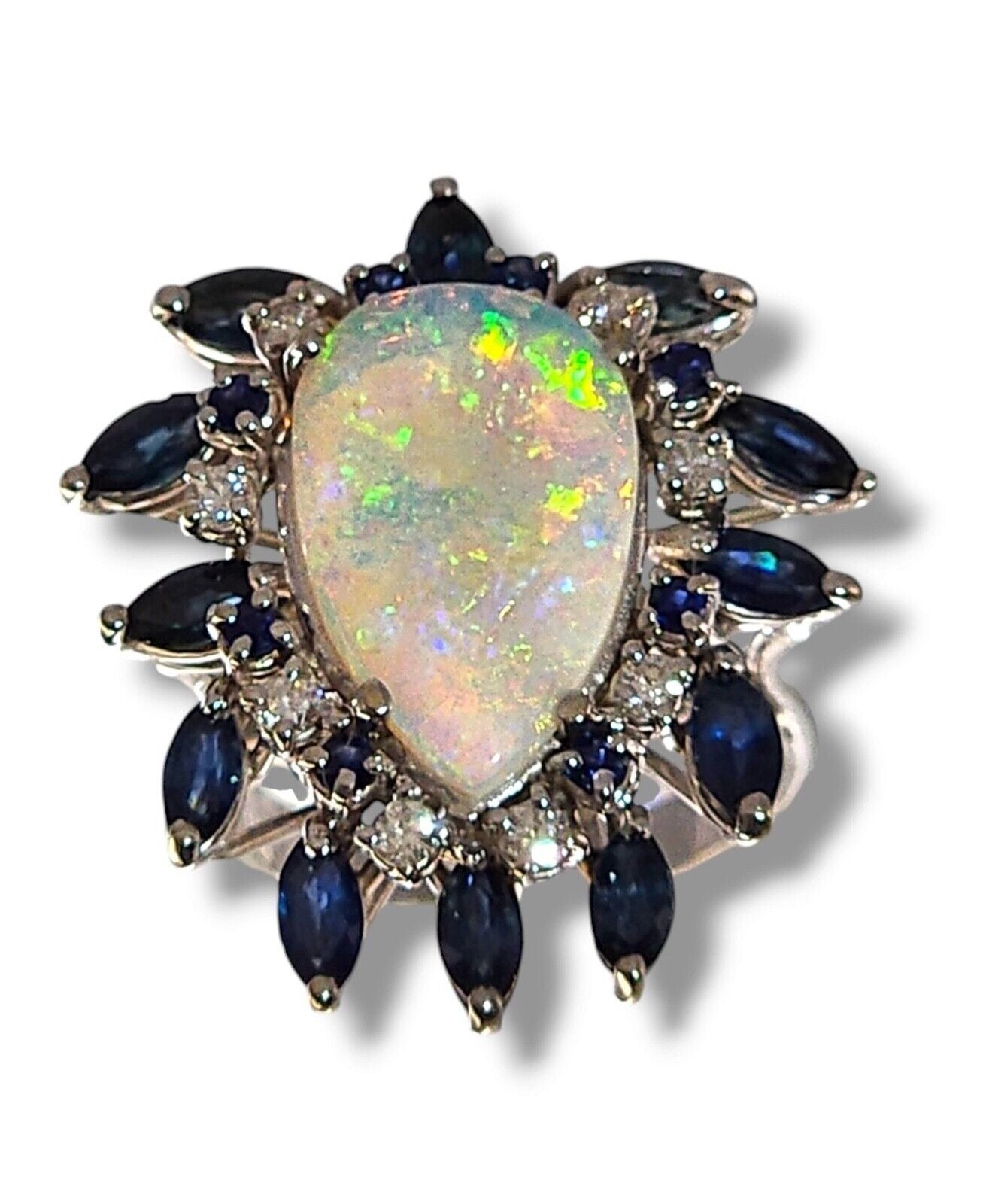 Amazing Gold, Diamond  and large Opal Women's Ring