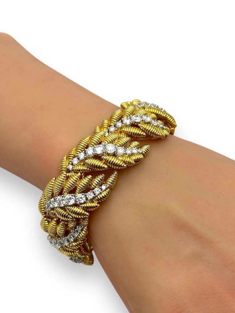 Vintage 18K Gold Bracelet with Diamonds