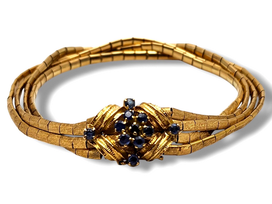 Rare Lovely Vintage 18K Gold Bracelet embezzled with Sapphires   29 Grams