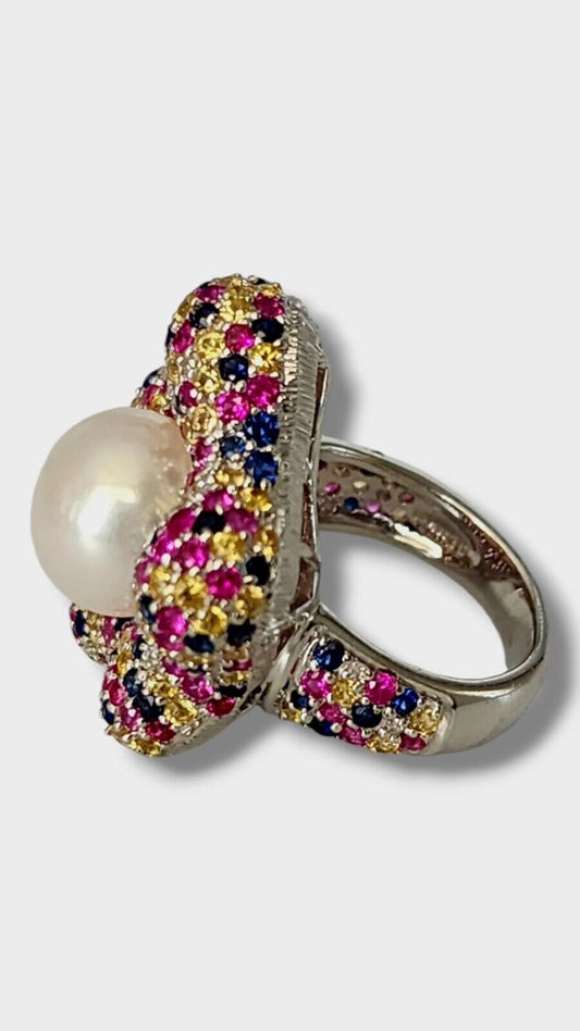 Beautiful  18K White Gold Ring, Pearl  & Diamonds