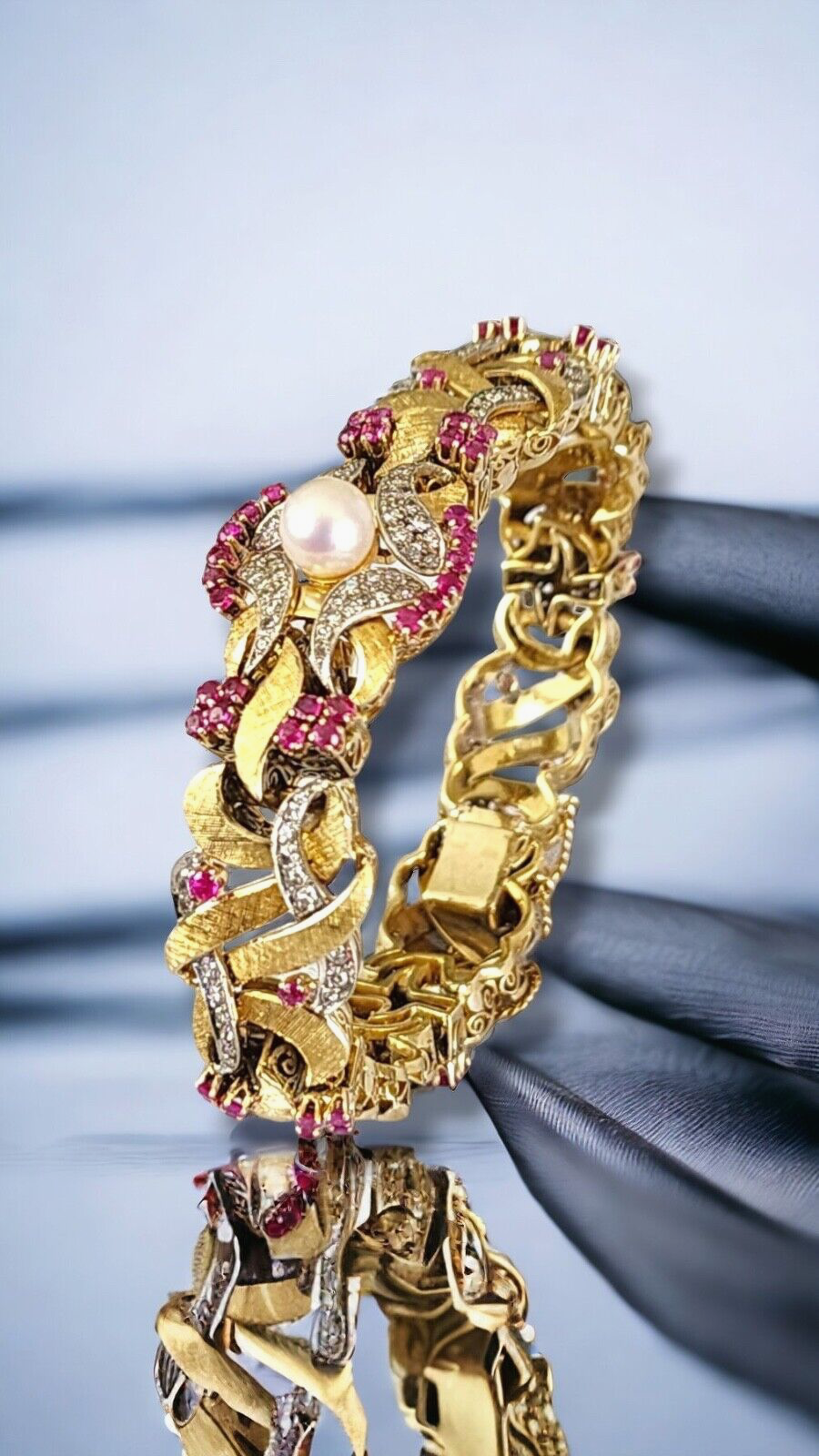 Gorgeous Vintage 18kt Gold 4.5 Ct Ruby &  3.12 Carat Diamond Bracelet 71.5 Grams